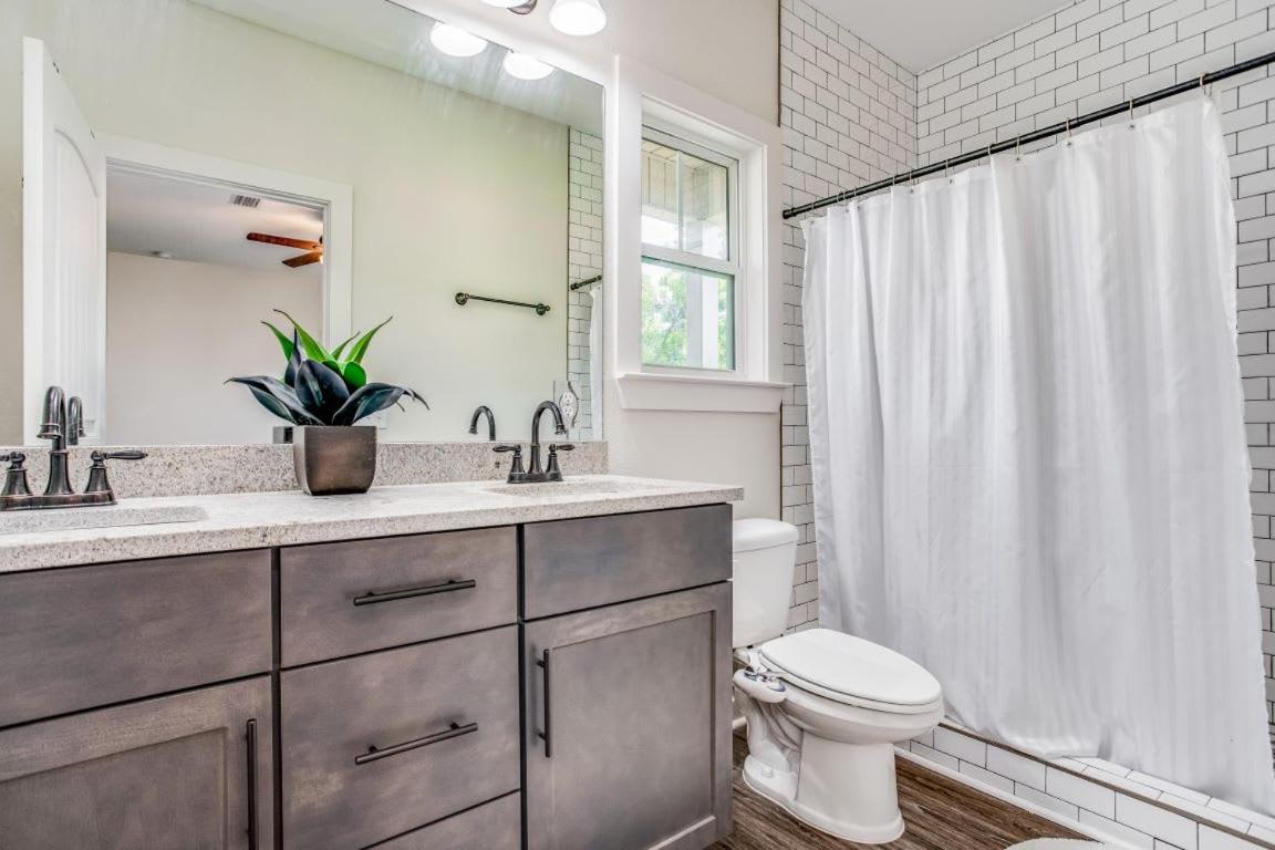 Beach Flow Bungalow-Mins To Downtown-Dining-Base Pensacola Exteriör bild