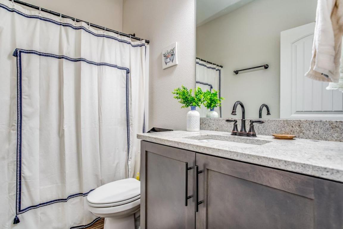 Beach Flow Bungalow-Mins To Downtown-Dining-Base Pensacola Exteriör bild