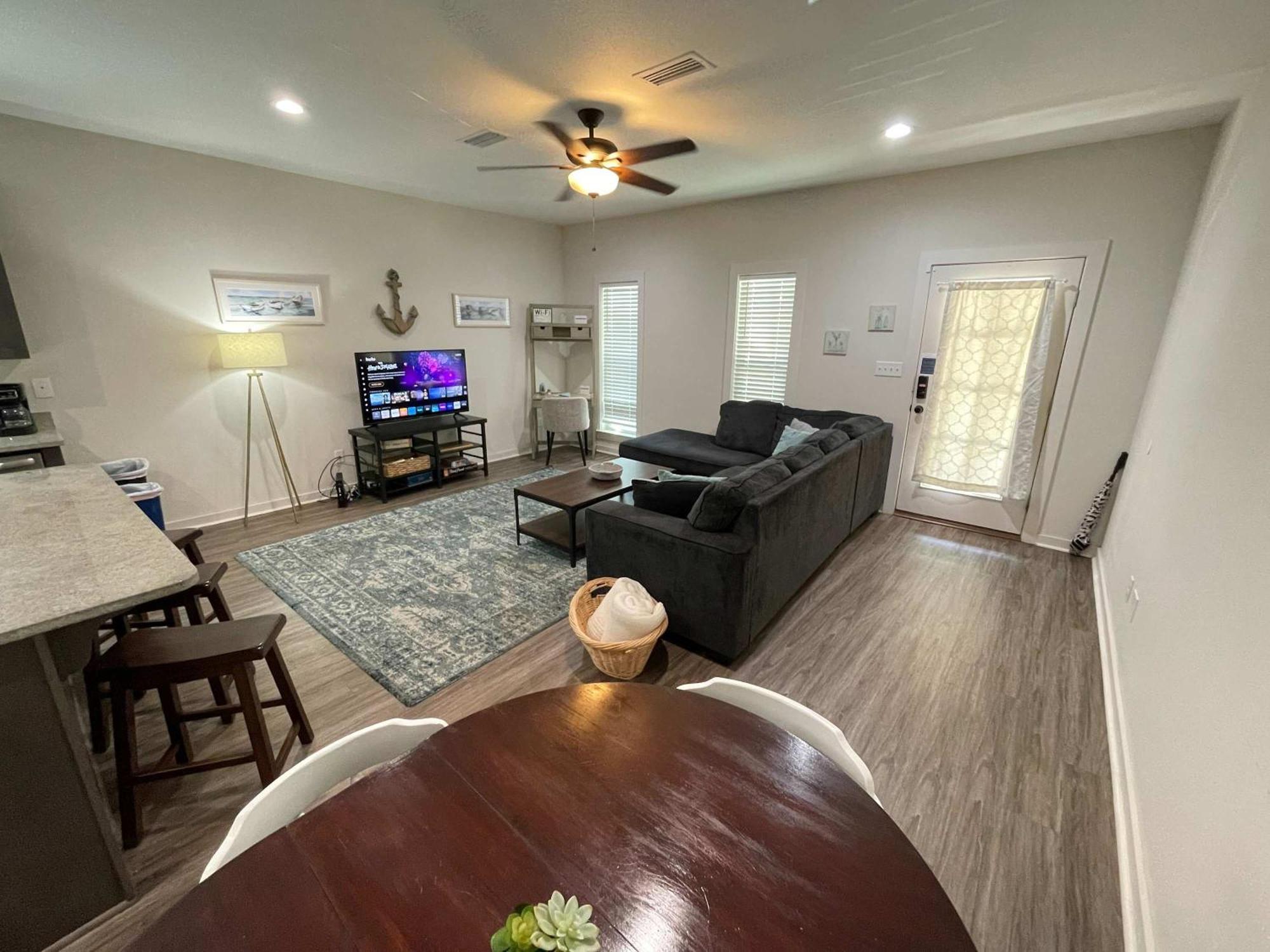 Beach Flow Bungalow-Mins To Downtown-Dining-Base Pensacola Exteriör bild