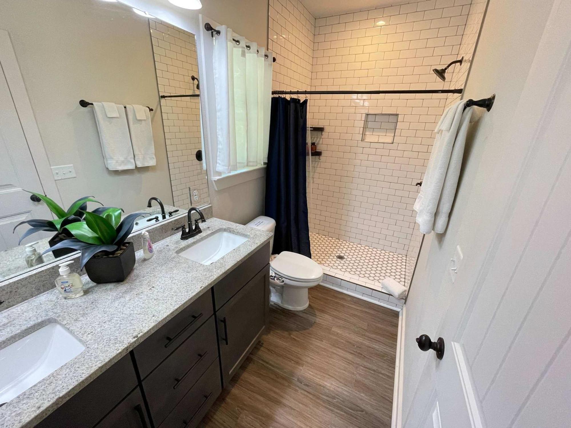 Beach Flow Bungalow-Mins To Downtown-Dining-Base Pensacola Exteriör bild